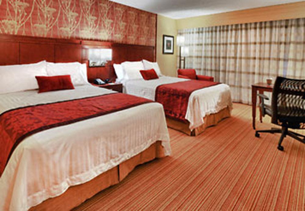 Courtyard By Marriott Alexandria Hotel Cameră foto