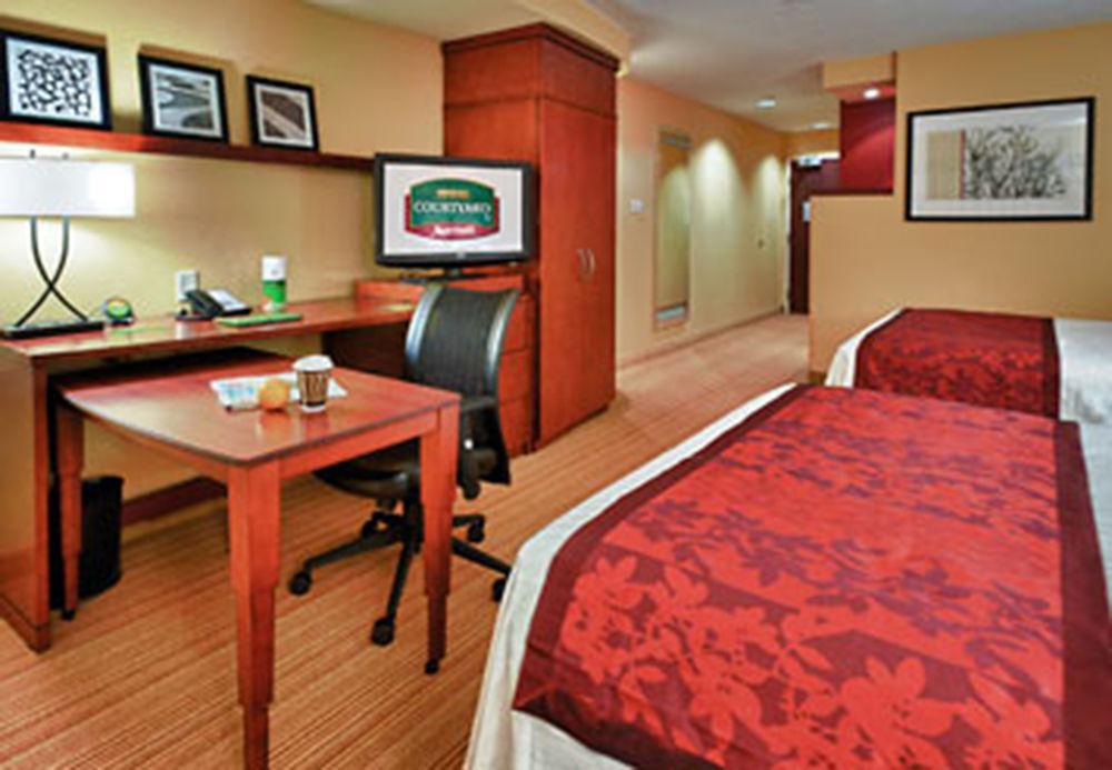 Courtyard By Marriott Alexandria Hotel Cameră foto